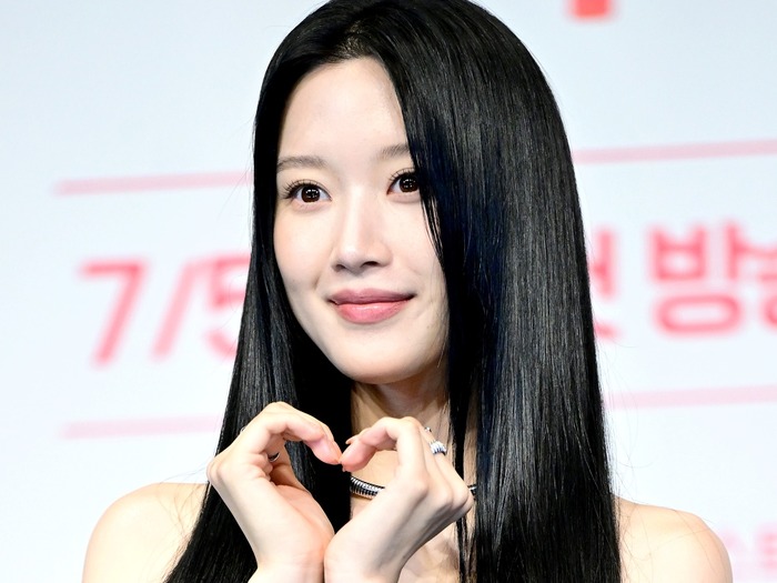 ムン・ガヨン、豪雨被害者へ約100万円を寄付。オナーズクラブ会員としての温かな行動に称賛