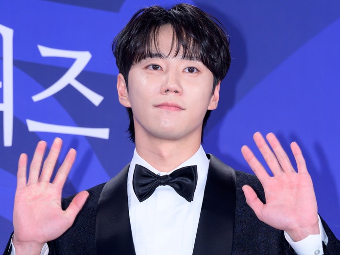 『おつかれさま』イ・ジュニョン、アジアツアー中に“予期せぬ中止”…ジャカルタ公演見送りに