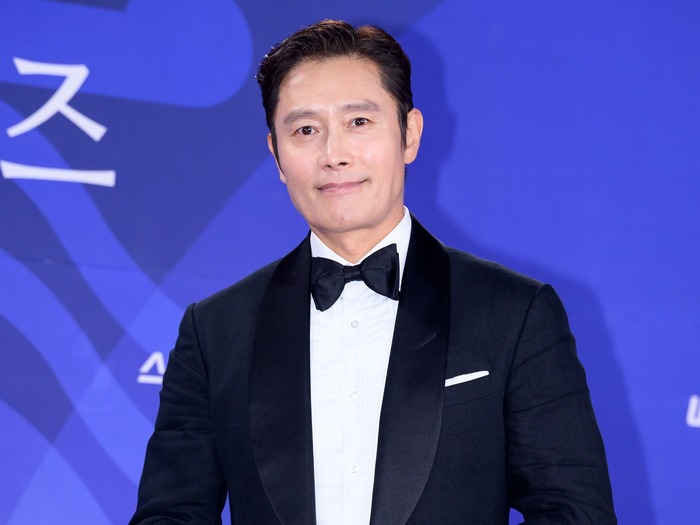 史上初の男性単独司会者にイ・ビョンホン、釜山映画祭の節目を飾る特別な10日間