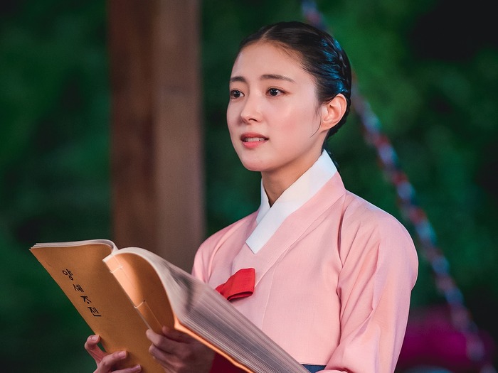 『赤い袖先』でイ・セヨンが演じたソン・ドギムは“真夏の夜の夢”だったのか