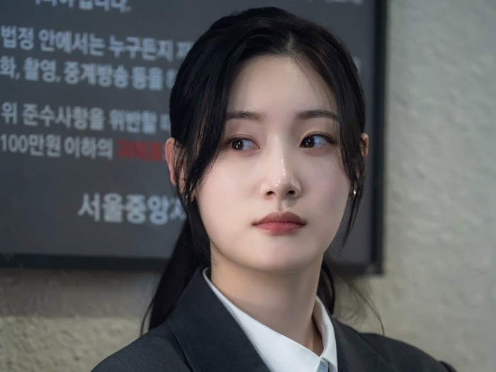『エスクワイア』のチョン・チェヨンが新米弁護士ヒョミン役で魅せる芯のある可愛さ