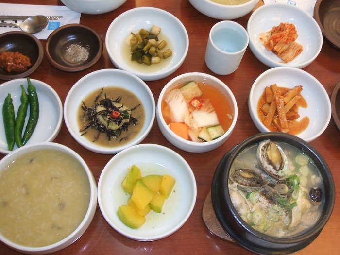 韓国ドラマに出てくる食卓風景/『瑞草洞<ソチョドン>』のランチ会はどんな食事が多いのか