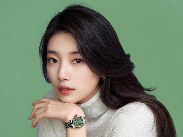 「綺麗なお姉さんの代表格」女優ペ・スジ、美人すぎるキャリアウーマンに変身!【PHOTO】