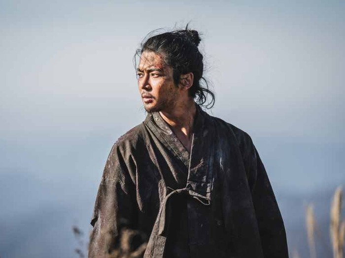 『推奴』脚本家が14年ぶり復帰!Disney+新作『濁流』に込めたメッセージは?