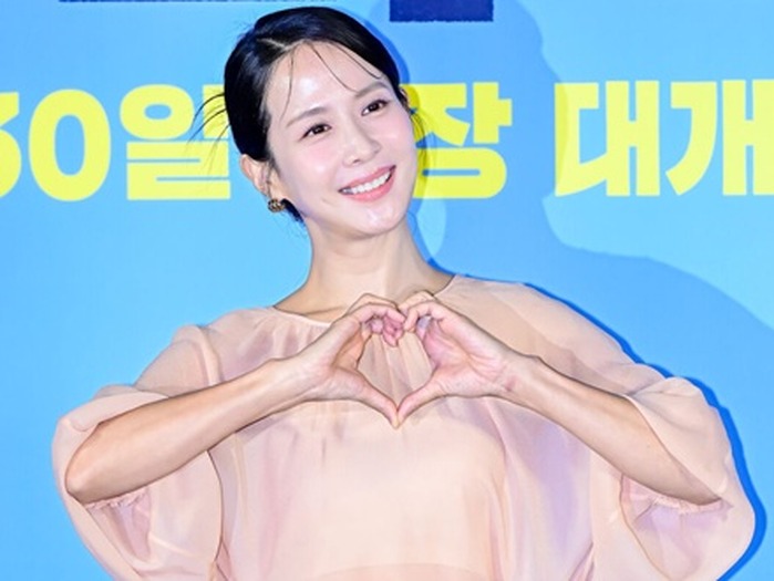 美人奥様役チョ・ヨジョンの驚愕スタイル管理術「ラーメンは年に1回」