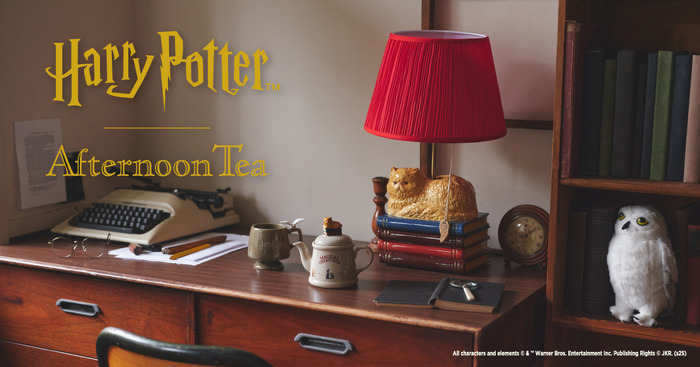 Afternoon Tea LIVING All characters and elements © & ™ Warner Bros. Entertainment Inc. Publishing Rights © JKR. (s25)