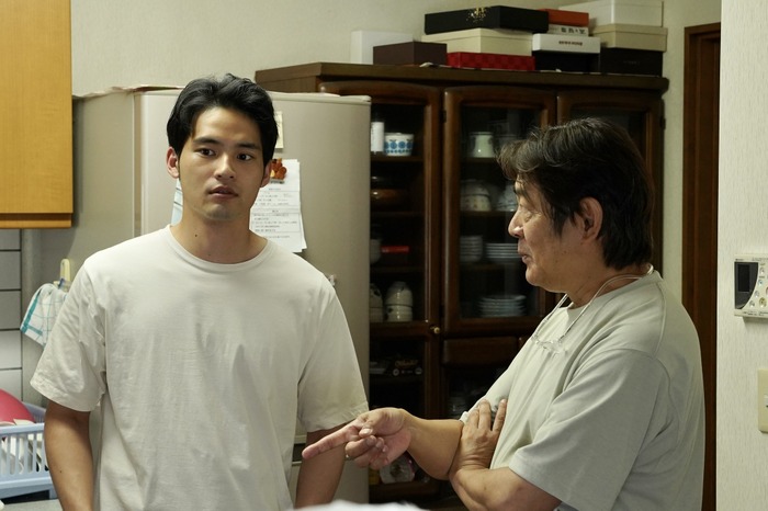 『火喰鳥を、喰う』©2025「火喰鳥を、喰う」製作員会