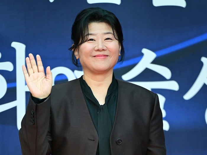 イ・ジョンウンがデビュー34年目の大転機、Netflix新ドラマで初のアクションに挑戦