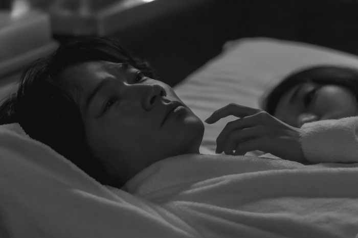 『星と月は天の穴』©️ 2025「星と月は天の穴」製作委員会