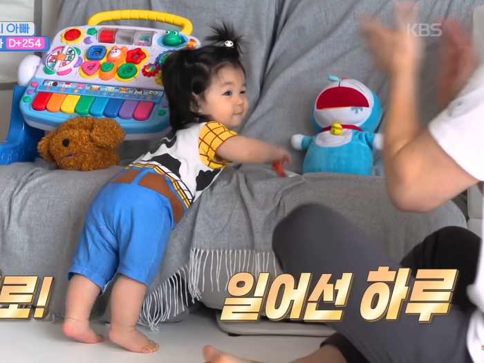 18歳年下の日本人女性と結婚した俳優シム・ヒョンタク、自力で立った愛息に感無量「育児が無駄ではなかった」