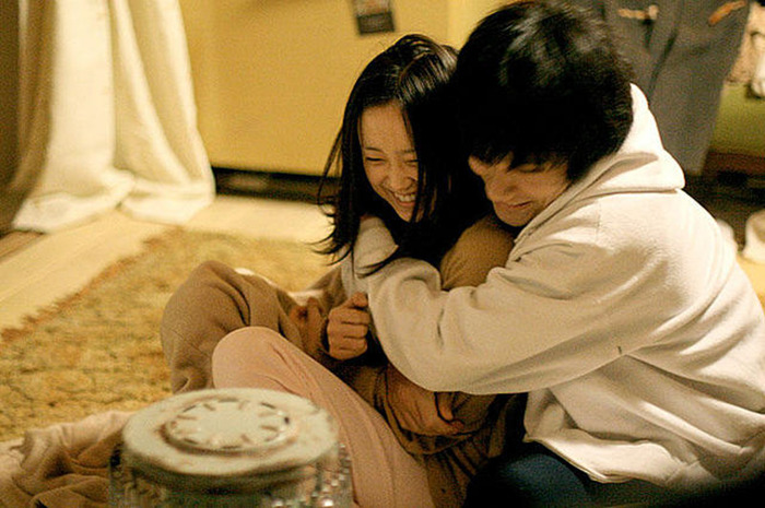 『人のセックスを笑うな』©2008「人のセックスを笑うな」製作委員会