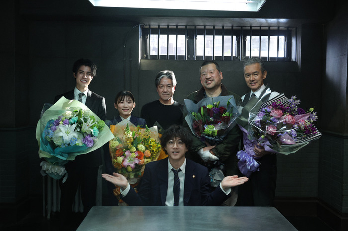 『爆弾』(c)呉勝浩/講談社 (c)2025映画『爆弾』製作委員会