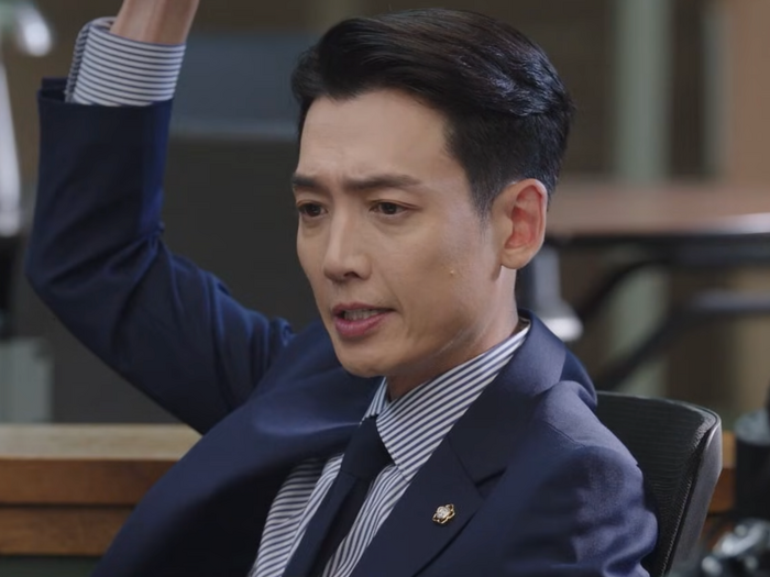 『賢い医師生活』チョン・ギョンホ、Netflix新作で“売上ゼロ”の公益弁護士に!「覚悟してください」