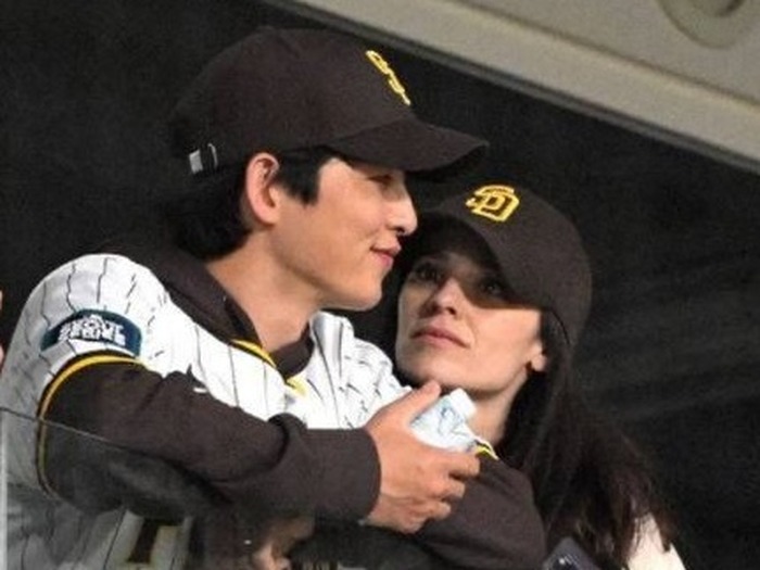 2児のパパになったソン・ジュンギ、幸せオーラ全開！“再婚後の私生活”に大反響