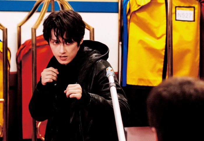 『シャドウズ・エッジ』