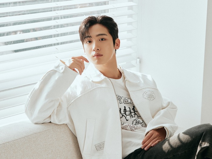 次世代“ラブコメ職人”として熱視線!『第4次恋愛革命』主演キム・ヨハンの公式インタビュー