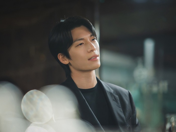 次の男は誰?『セイレーンのキス』主演ウィ・ハジュン、パク・ミニョンの張り詰めた神経戦から目が離せない!