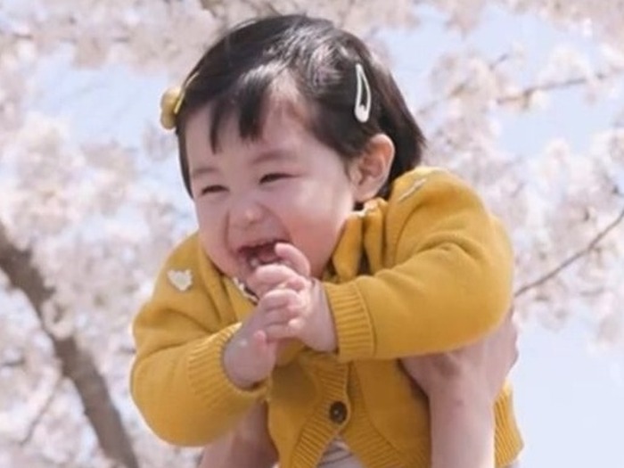 韓国で最も有名な赤ちゃんハル君、その人気は芸能人の父親以上であることが判明【PHOTO】