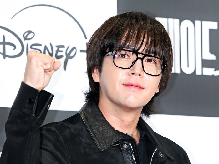 チャン・グンソク、“1000万人監督”イ・ビョンホンを笑わせる軽快なトークで現場を爆笑の渦に