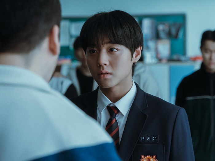 人気すぎて“スカウト詐欺”まで…パク・ジフン主演『弱いヒーロー』制作会社が注意喚起
