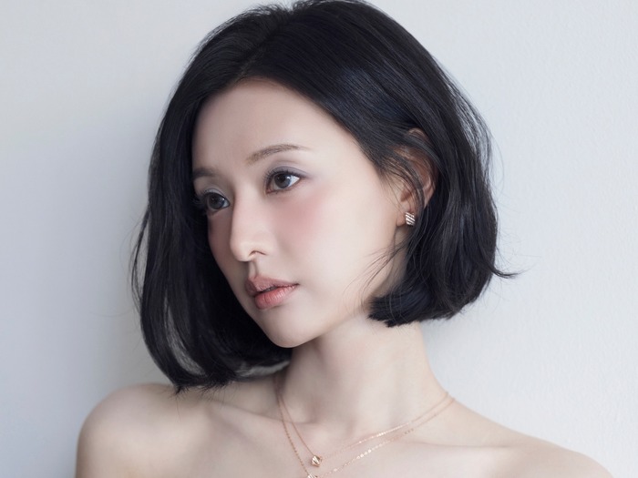 『涙の女王』キム・ジウォンの恍惚感にうっとり…ボブヘアで磨きがかった美しさ全開!【PHOTO】