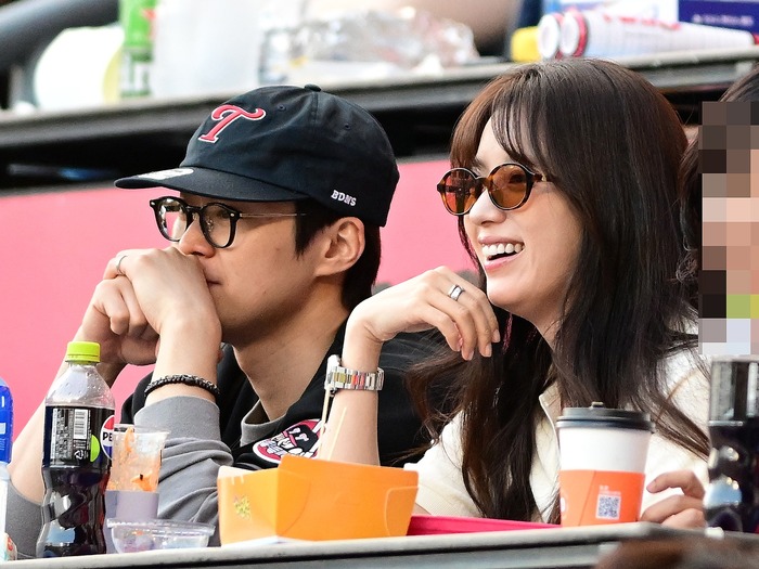 『トンイ』女優ハン・ヒョジュが俳優コンミョンと野球場に登場!突然の“目撃情報”に熱愛説と勘違いされる事態に…