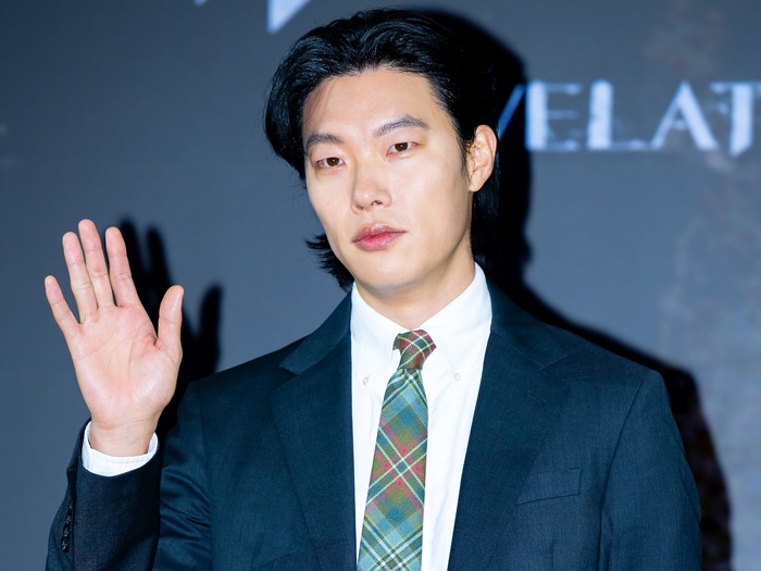 俳優リュ・ジュンヨルがG-DRAGON所属事務所と専属契約!ユ・アインの合流にも注目