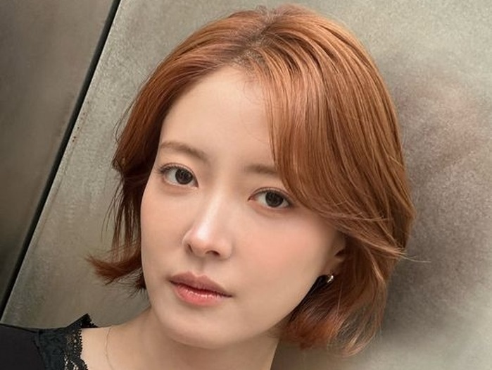 『赤い袖先』女優イ・セヨン、大人ショートヘアで“180度”のイメージチェンジ!【PHOTO】