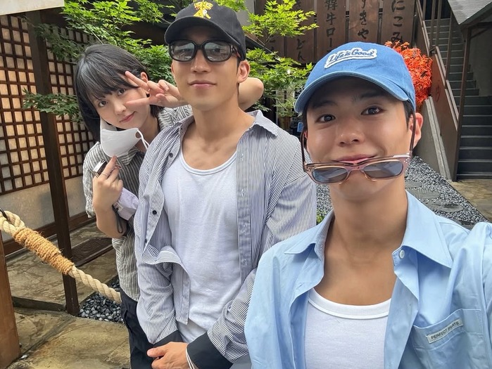 『グッドボーイ』チームの絆は永遠！パク・ボゴムが共演者とのプライベート写真を公開【PHOTO】
