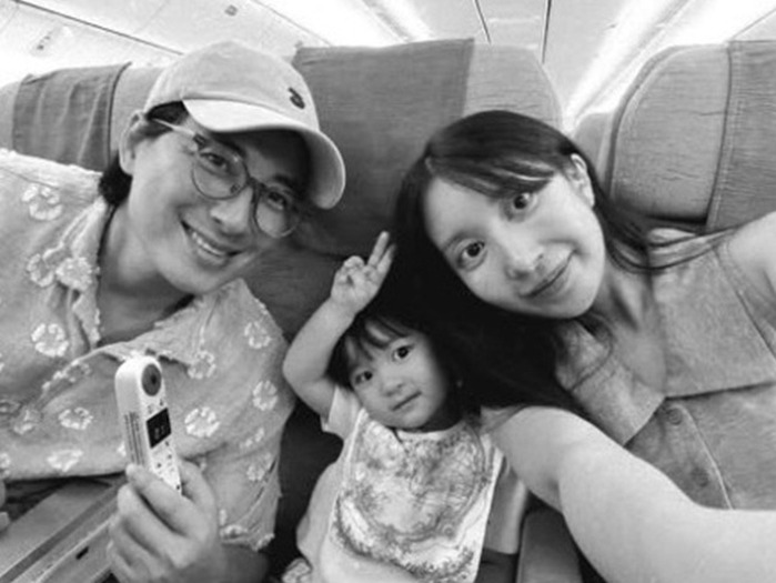 推しだった韓国スターと結婚した彩音さん、大きくなったお腹とともに日本へ“夏休み旅行”【写真】