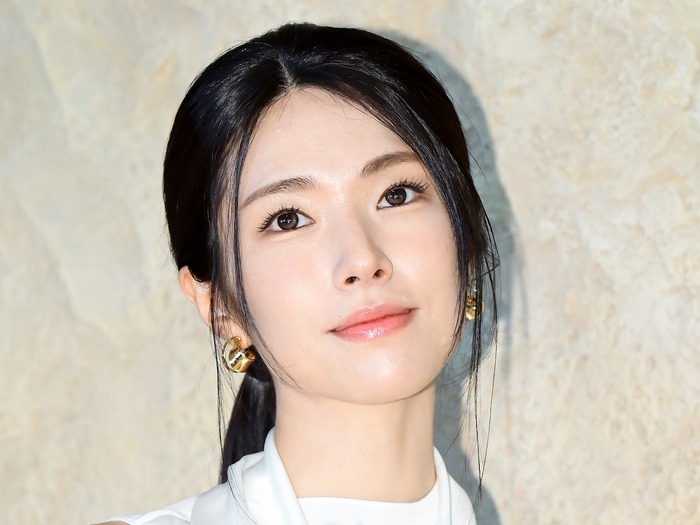 “曾祖父が親日派”で炎上の女優ハヨン、新ドラマの撮影中に涙→1週間の休養を経て現場復帰
