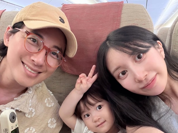 推しだった韓国スターと結婚した彩音さん、北海道マタニティ旅行から無事帰還!長女の成長に喜びも【写真】