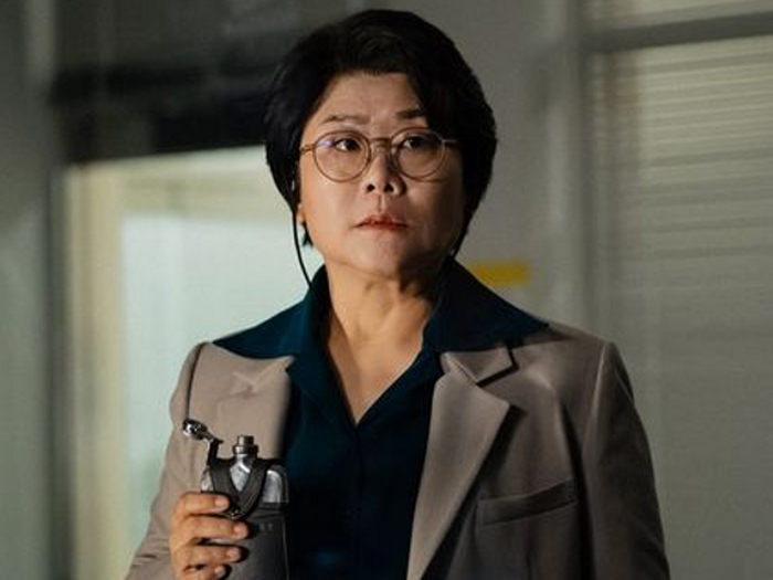 『パラサイト』女優イ・ジョンウンが抜け目のない策士に変身!“手術室の狂犬”キム・ジウォンを翻弄する