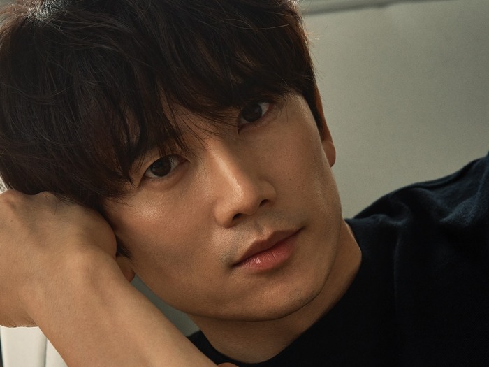人気俳優チソン、9月18日の来日ファンミーティングを11月にWOWOWで放送&配信決定!2025年のファンミ、出演ドラマなども多数配信!