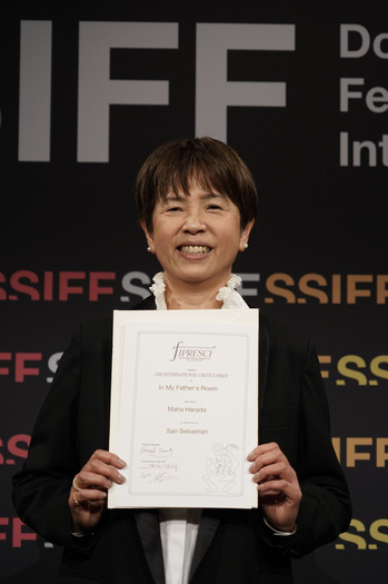 『無用の人』原田マハ監督 ©2026 映画「無用の人」製作委員会
