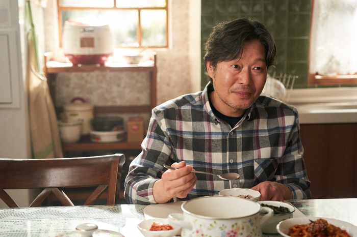『あなたが母親の手料理を食べられる回数は、あとどれくらい残ってますか?』ⓒ 2026 SEMICOLON STUDIO & BY4M ALL RIGHTS RESERVED