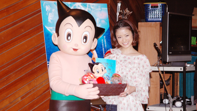 超貴重　映画アトム台本　上戸彩さんサイン 19936.jpg