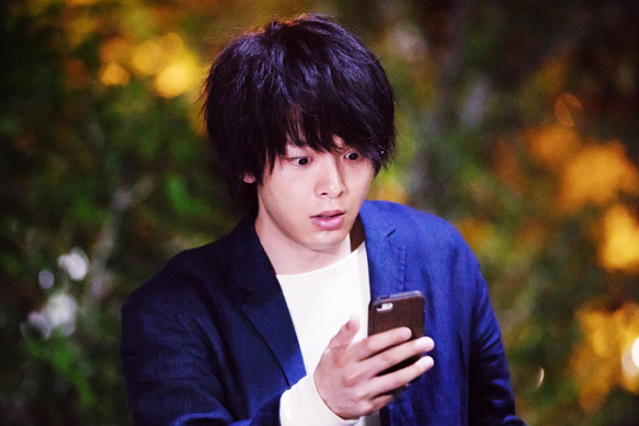 中村倫也　水曜日が消えた　生写真　木曜日 この中村倫也は何曜日!?『水曜日が消えた』新写真解禁 | cinemacafe.net