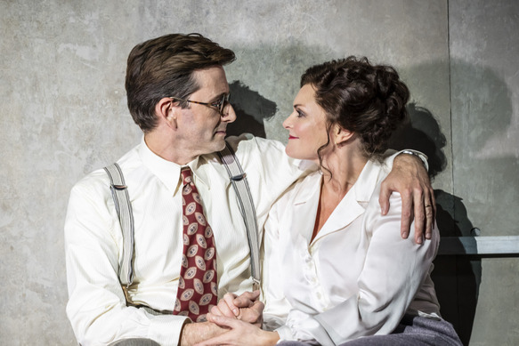 デヴィッド・テナント主演NTLive「善き人」場面写真初公開