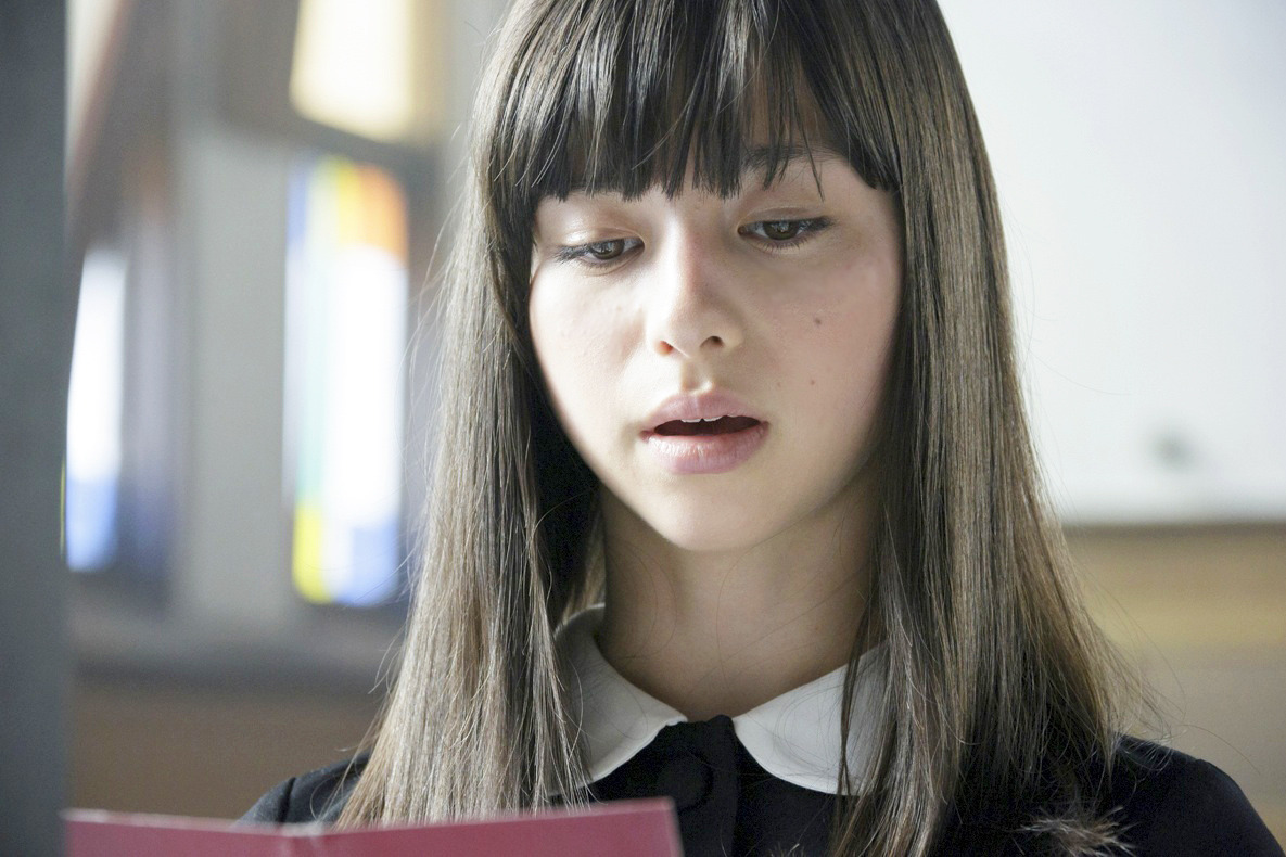 特別映像】中条あやみ、天使すぎる歌声披露「先生がすごいスパルタで