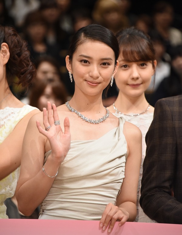 滝沢秀明、初共演の武井咲を絶賛「すてきな女性です」 | cinemacafe.net