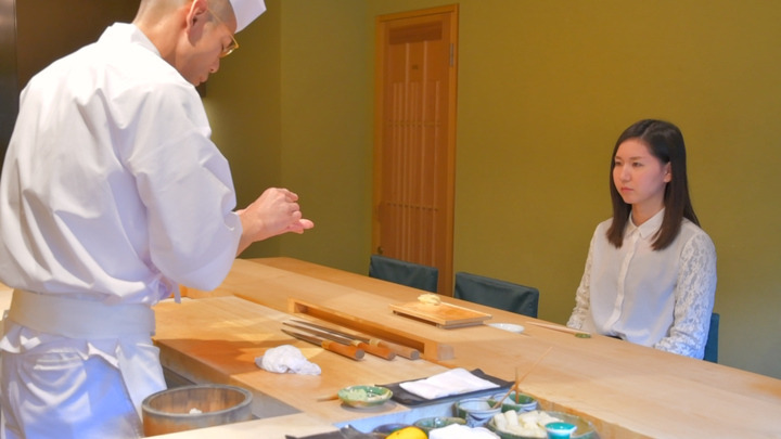 デート前や接待前に覚えておきたい 正しいお寿司の食べ方でイイ女度up Cinemacafe Net