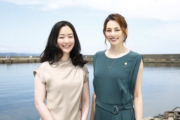 米倉涼子、“悪女”黒木華を助ける弁護士に！松本清張「疑惑」で初共演 