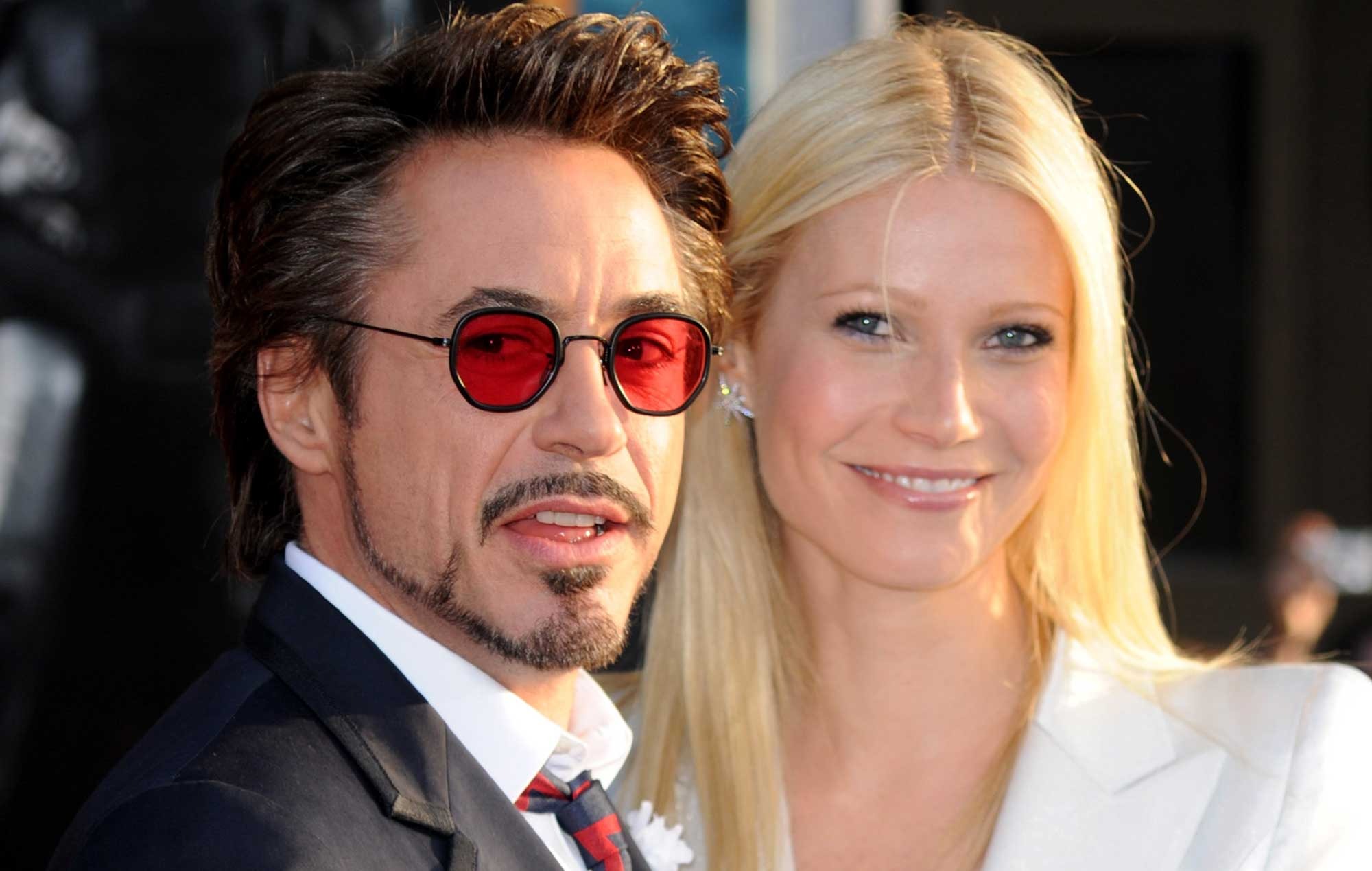 ロバート・ダウニー・ジュニア & グウィネス・パルトロー 直筆サイン