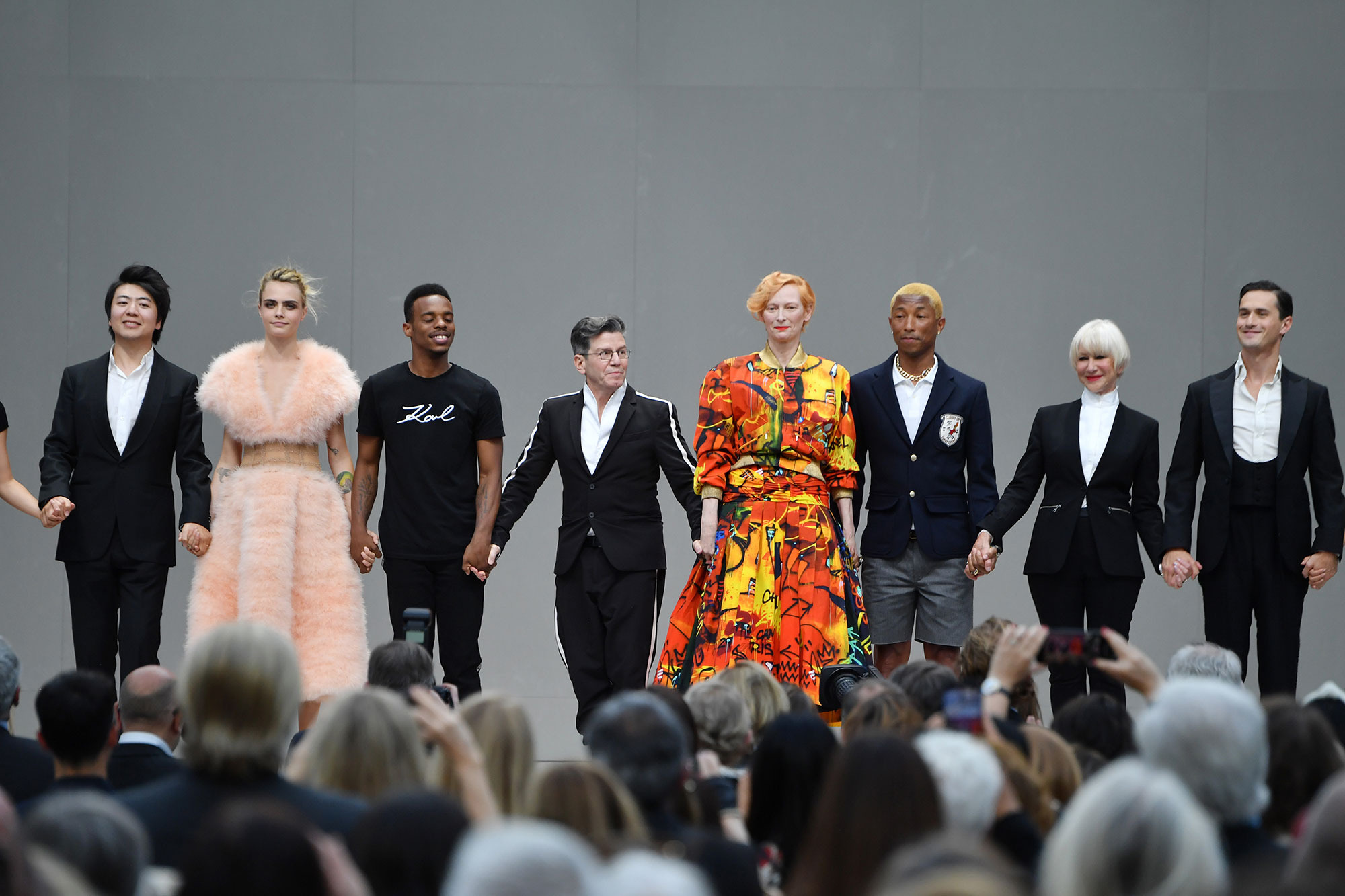 カールラガーフェルド追悼　非売品　未使用　傷、日焼けなし img_f46321c5344e80b52e3b015b76