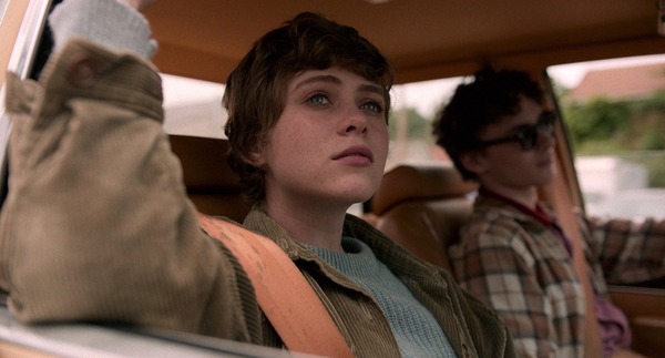 IT』ソフィア・リリスがスーパーパワーに悩む!? Netflix「ノット 