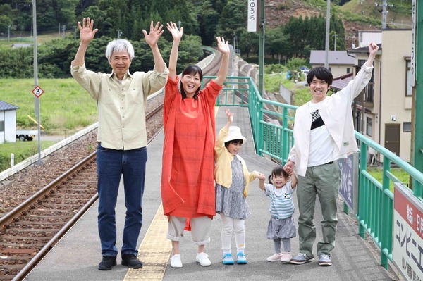 上野樹里＆時任三郎＆風間俊介ら「監察医 朝顔」SP家族写真公開 全32話 