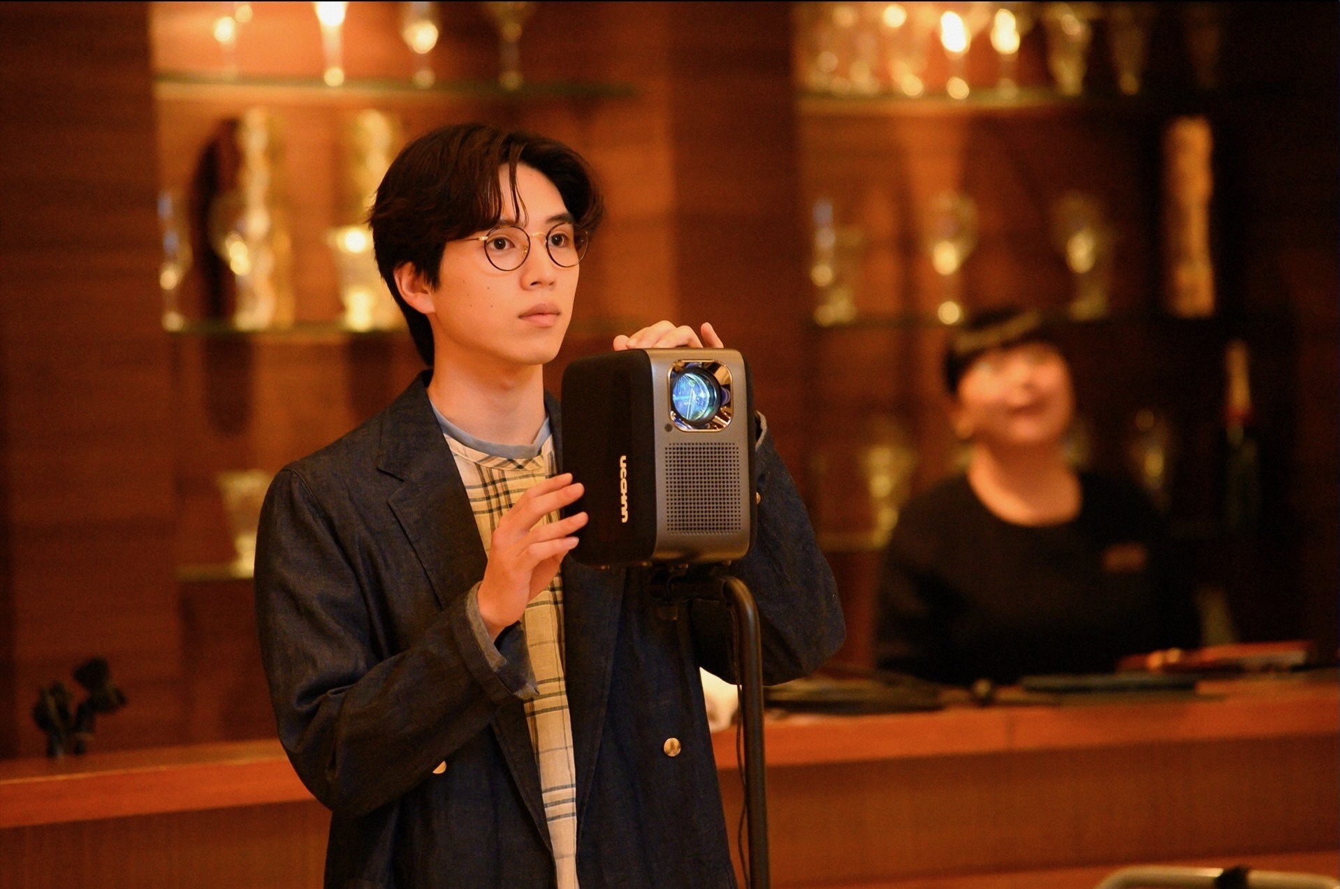 橋本環奈“綾華”と山田涼介“東郷”、2回目のキスにSNS大反響…「完全に