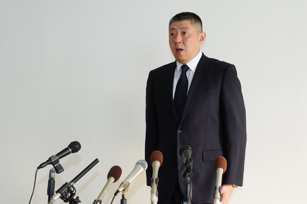 荒川良々演じる教頭・我修院の姿に「かっこ良すぎて号泣」「疑って 