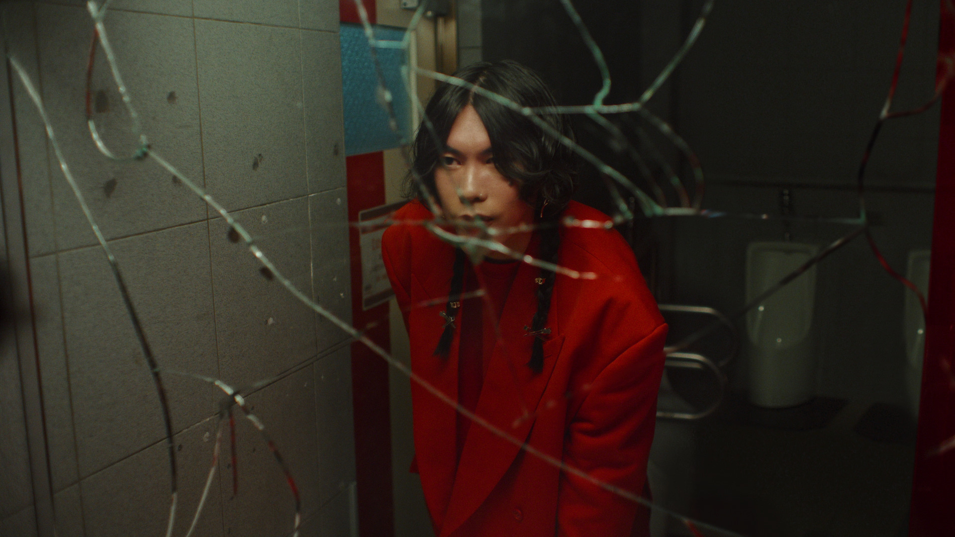伊藤沙莉主演「虎に翼」米津玄師の主題歌MV公開 | cinemacafe.net